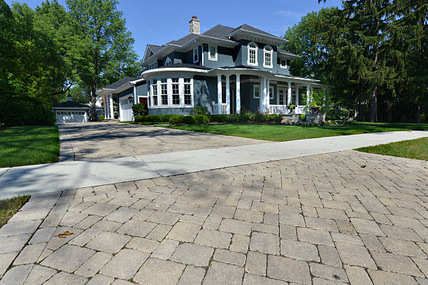 Best Driveway Paving Contractor  in Solon, OH